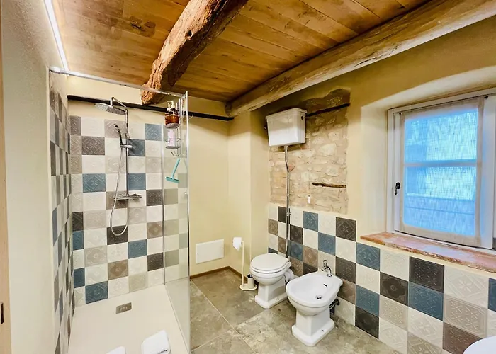 La Blu Di Via Silvano 8 3*