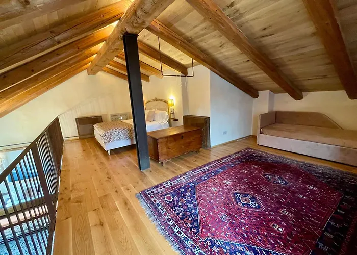 La Blu Di Via Silvano 8 Monforte dʼAlba